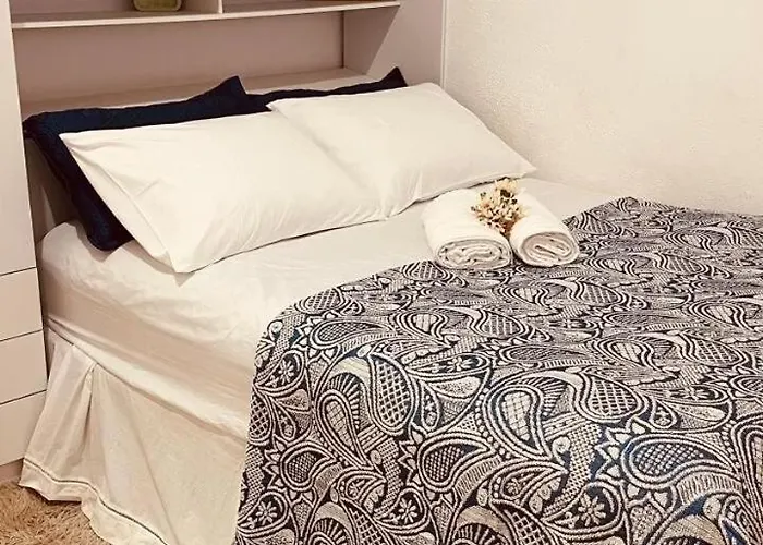 Apartamento Em Copacabana A 50 Metros Da Praia