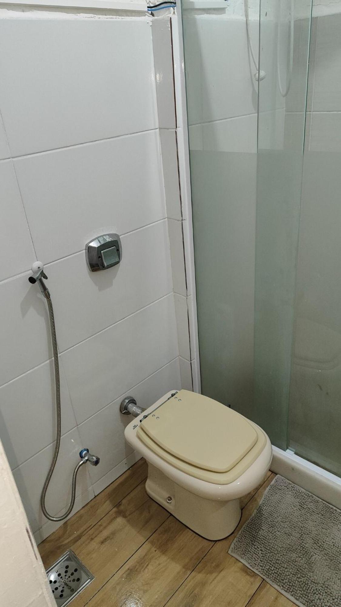 Apartamento Em Copacabana A 50 Metros Da *